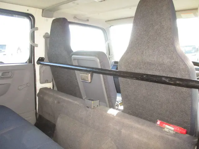 三菱 キャンター PDG-FE70B(2WD)の写真9