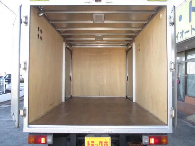 トヨタ ダイナ TKG-XZU675(4WD)の写真3