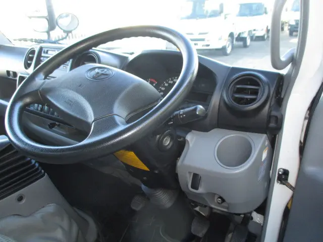トヨタ ダイナ TKG-XZU675(4WD)の写真16