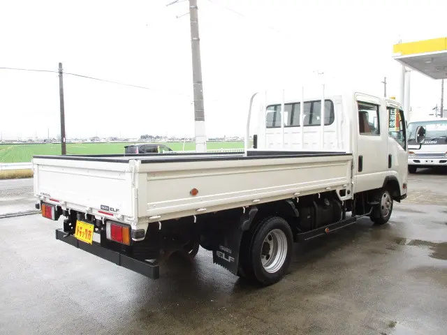 いすゞ エルフ TRG-NLR85AR(2WD)の写真2