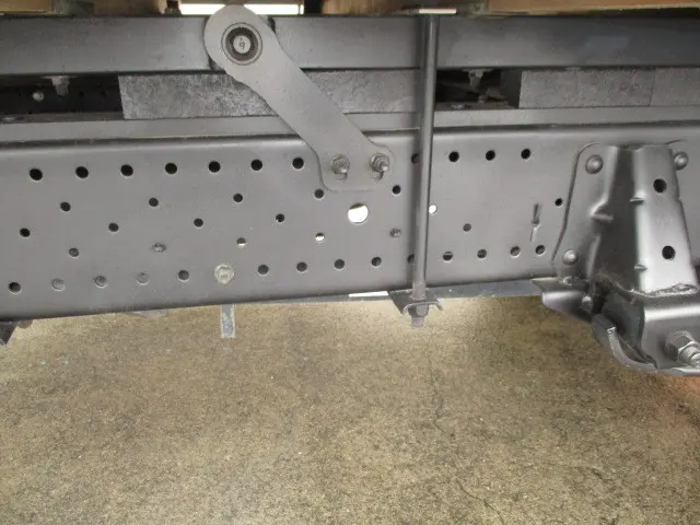 いすゞ エルフ TRG-NLR85AR(2WD)の写真18