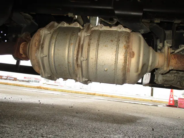 いすゞ エルフ TRG-NLR85AR(2WD)の写真26