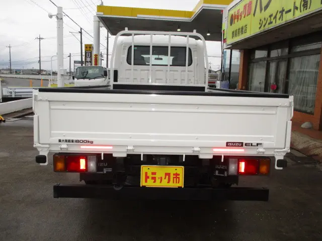 いすゞ エルフ TRG-NLR85AR(2WD)の写真31