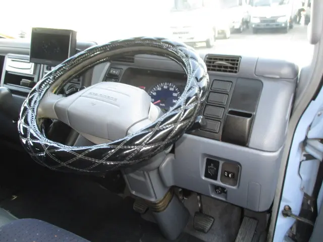 三菱 キャンター PA-FE82DE(2WD)の写真10