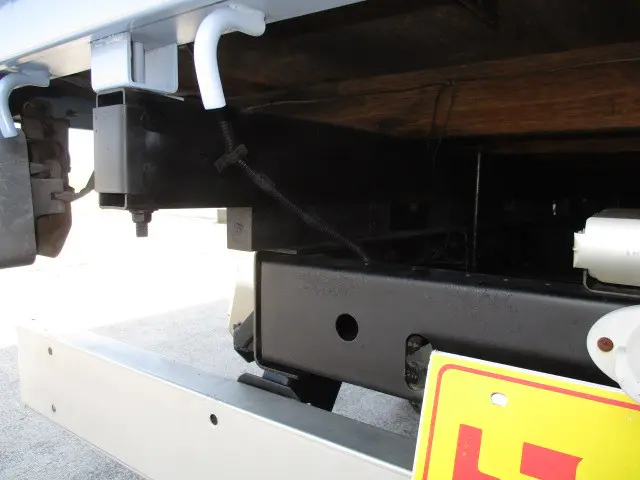 三菱 キャンター PA-FE82DE(2WD)の写真22