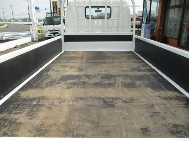 トヨタ ダイナ TKG-XZU645(2WD)の写真3