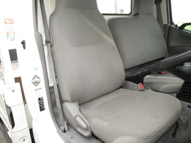 トヨタ ダイナ TKG-XZU645(2WD)の写真7