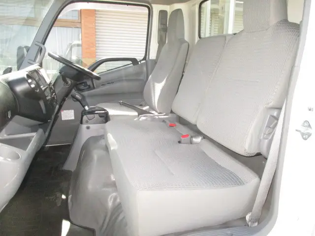 日野 デュトロ TPG-XZU712M(2WD)の写真8