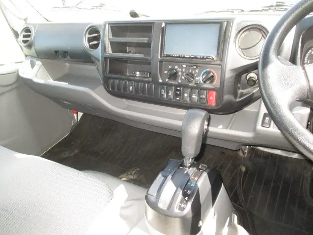 日野 デュトロ TPG-XZU712M(2WD)の写真10