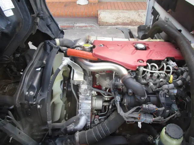 トヨタ ダイナ 2KG-XZC675(4WD)の写真4