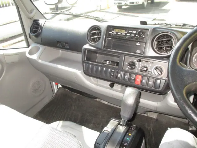 トヨタ ダイナ TKG-XZU605(2WD)の写真14