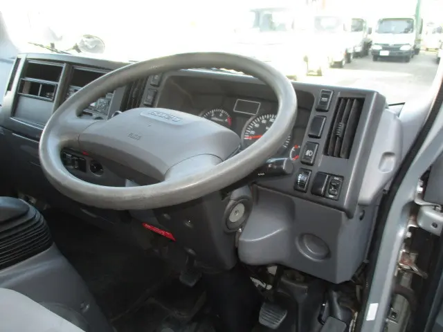 いすゞ エルフ TPG-NMR85R(2WD)の写真14