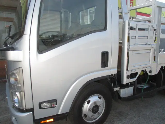 いすゞ エルフ TPG-NMR85R(2WD)の写真37