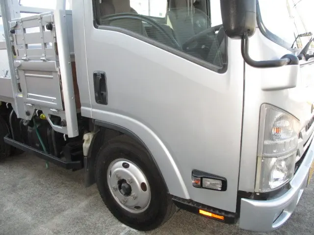 いすゞ エルフ TPG-NMR85R(2WD)の写真38