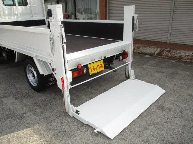 トヨタ トヨエース LDF-KDY281(4WD)の写真4