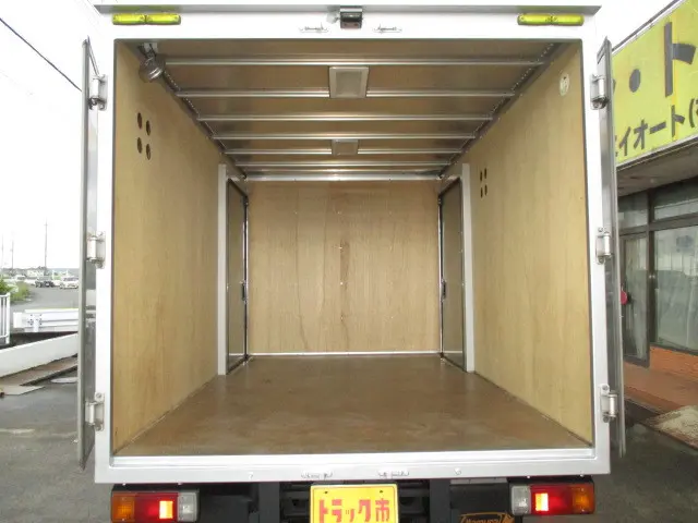 トヨタ ダイナ TKG-XZU605(2WD)の写真3