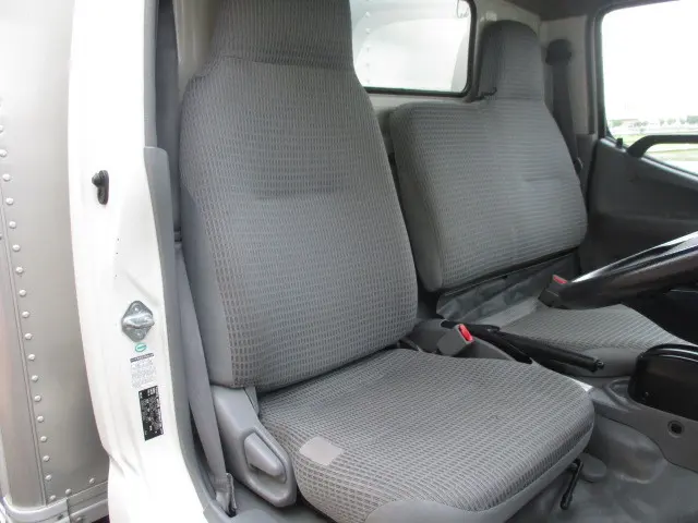 トヨタ ダイナ TKG-XZU605(2WD)の写真11