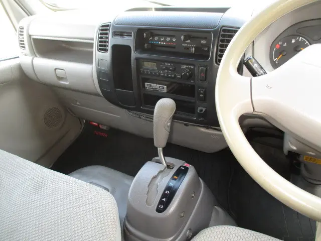 トヨタ ダイナ PB-XZU336(2WD)の写真15