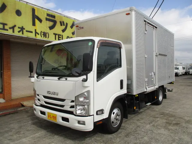 いすゞ エルフ TPG-NPR85AN(2WD)の写真1