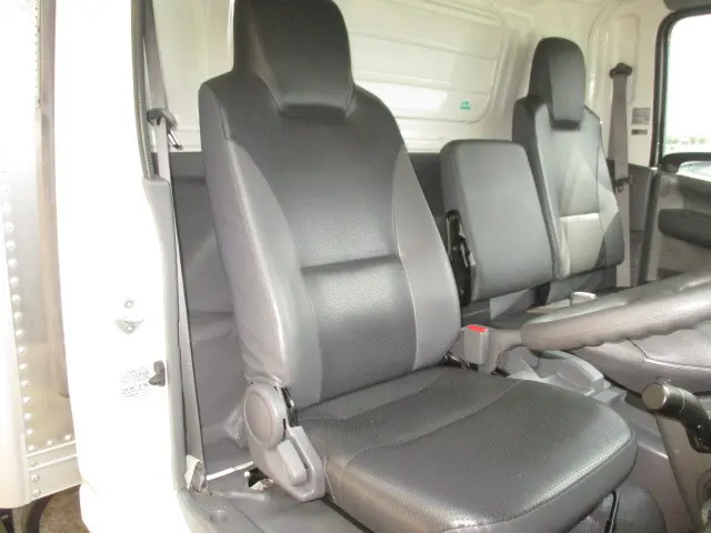 いすゞ エルフ TPG-NPR85AN(2WD)の写真21