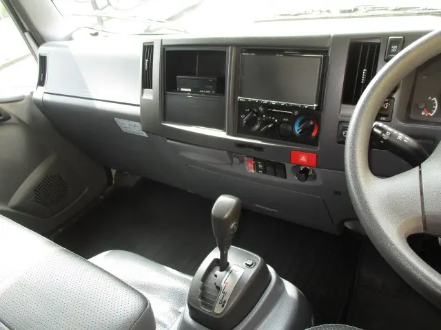 いすゞ エルフ TPG-NPR85AN(2WD)の写真24