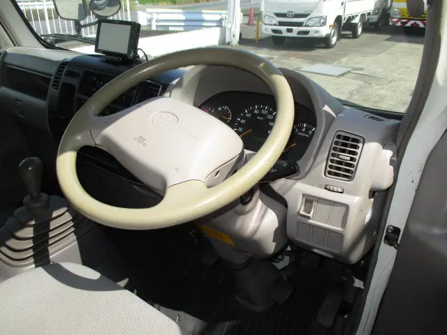 トヨタ トヨエース ABF-TRY220(2WD)の写真9