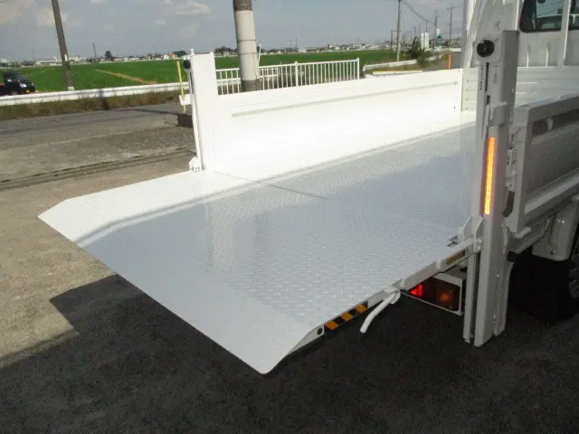 マツダ ボンゴトラック DBF-SLP2T(2WD)の写真5