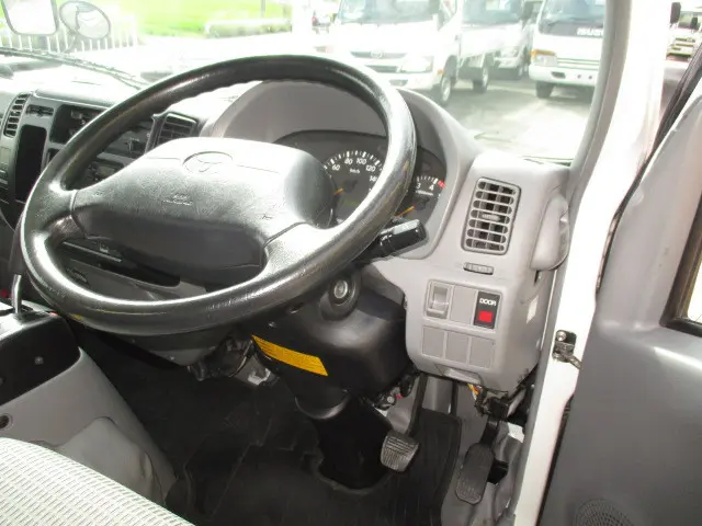 トヨタ ダイナ QDF-KDY221(2WD)の写真15