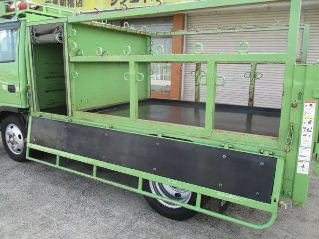 いすゞ エルフ TRG-NKR85A(2WD)の写真8