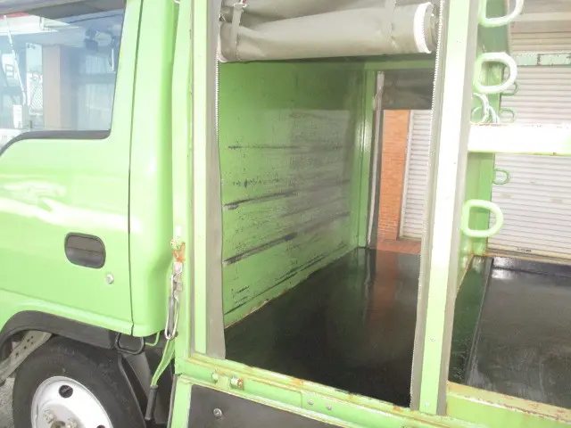 いすゞ エルフ TRG-NKR85A(2WD)の写真10