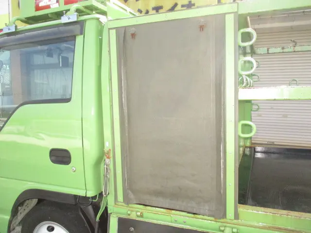 いすゞ エルフ TRG-NKR85A(2WD)の写真11