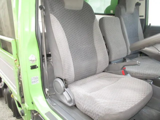 いすゞ エルフ TRG-NKR85A(2WD)の写真16