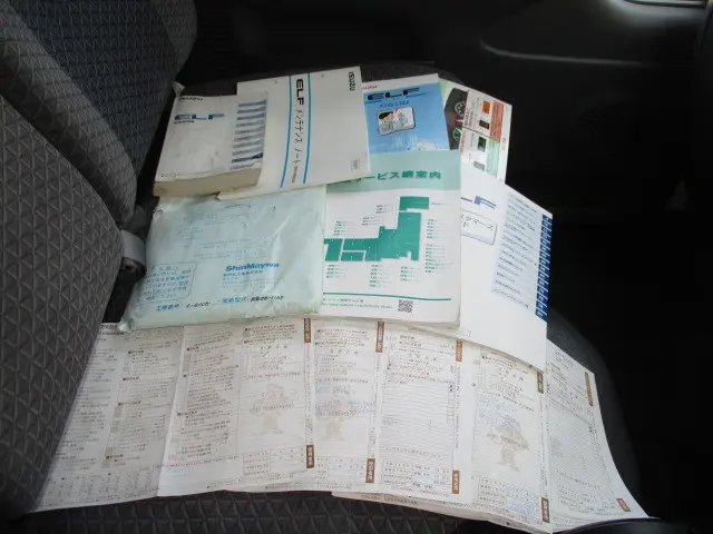 いすゞ エルフ TRG-NKR85A(2WD)の写真21