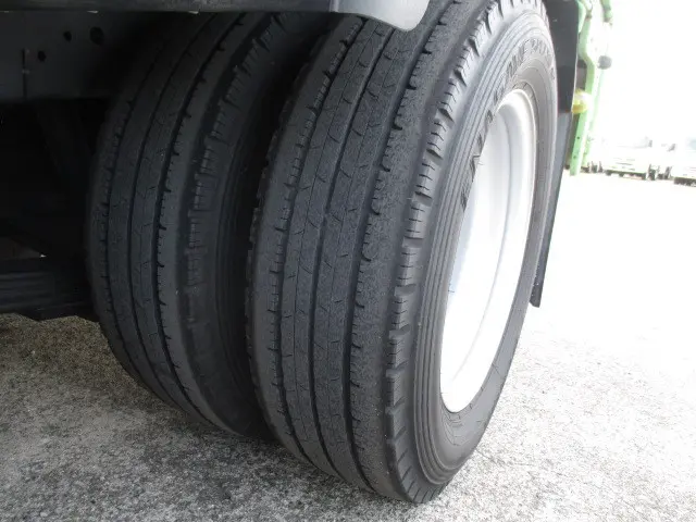 いすゞ エルフ TRG-NKR85A(2WD)の写真23