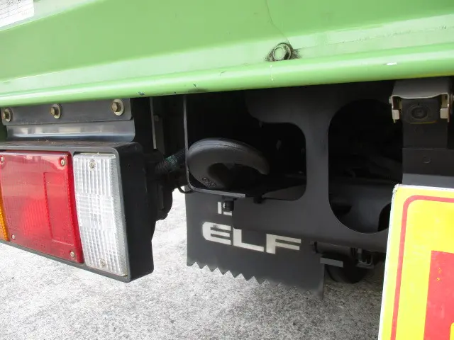 いすゞ エルフ TRG-NKR85A(2WD)の写真26