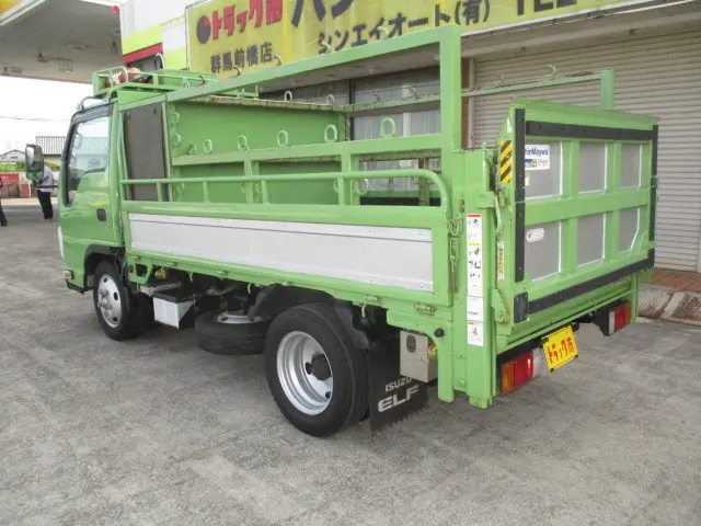 いすゞ エルフ TRG-NKR85A(2WD)の写真34