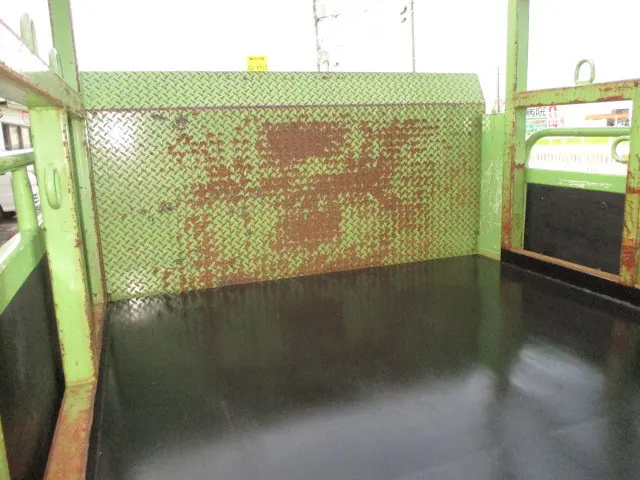 いすゞ エルフ TRG-NKR85A(2WD)の写真43