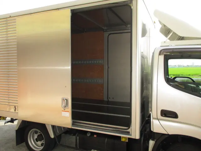 トヨタ ダイナ LDF-KDY231(2WD)の写真9