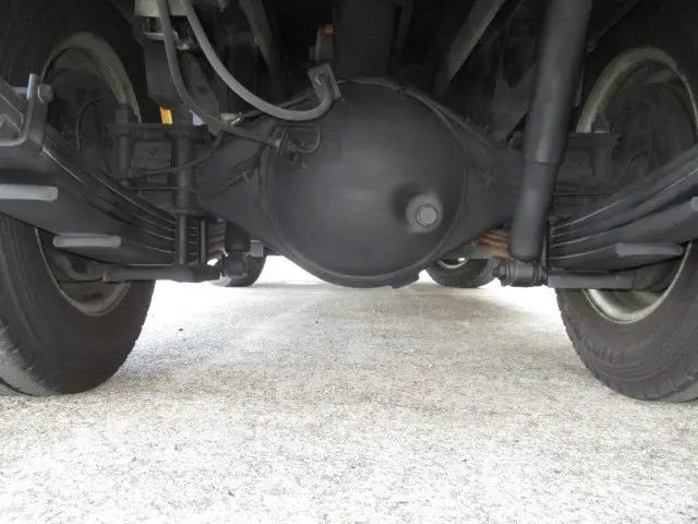 いすゞ エルフ BKG-NJR85AD(2WD)の写真25