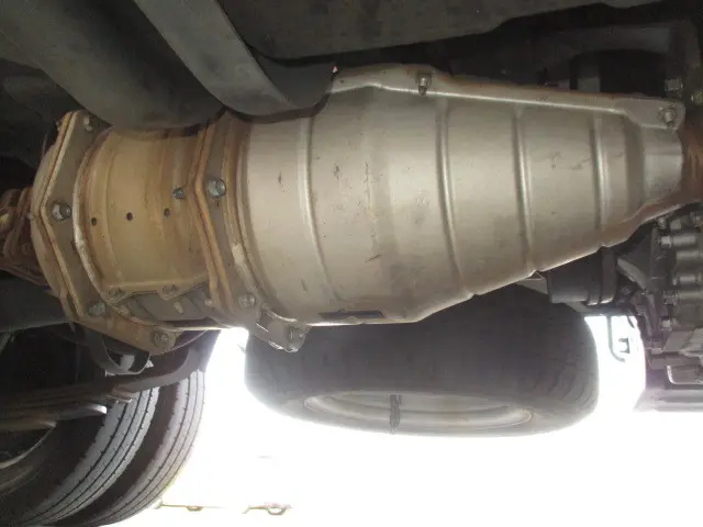 いすゞ エルフ BKG-NJR85AD(2WD)の写真27