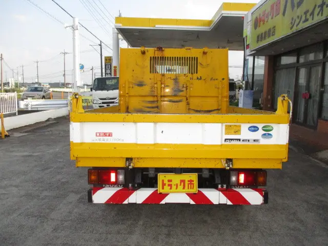 いすゞ エルフ BKG-NJR85AD(2WD)の写真32