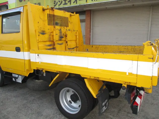 いすゞ エルフ BKG-NJR85AD(2WD)の写真34