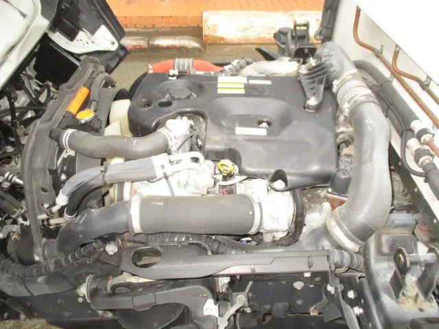 いすゞ エルフ TRG-NHR85AN(2WD)の写真13