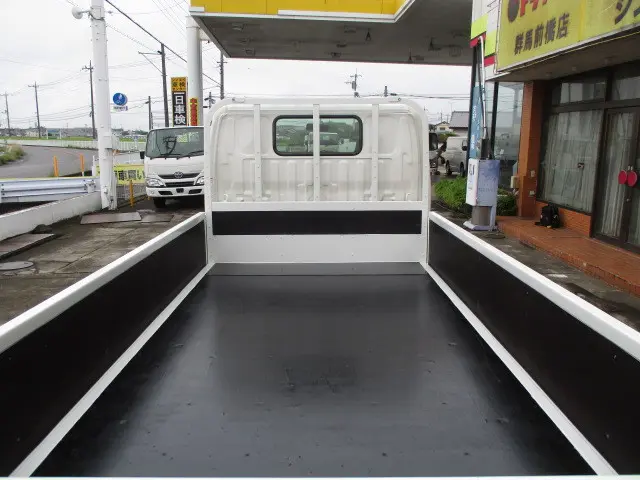 トヨタ ダイナ LDF-KDY281(4WD)の写真3