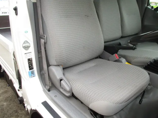 トヨタ ダイナ LDF-KDY281(4WD)の写真7