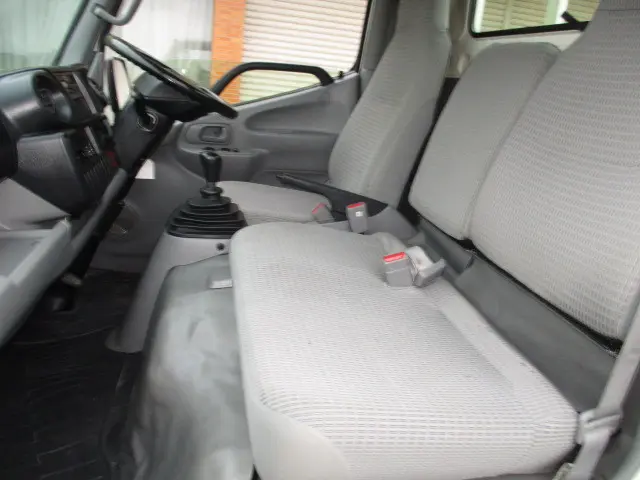 トヨタ ダイナ LDF-KDY281(4WD)の写真8