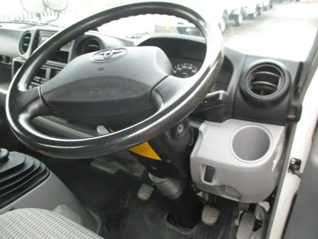 トヨタ ダイナ LDF-KDY281(4WD)の写真9