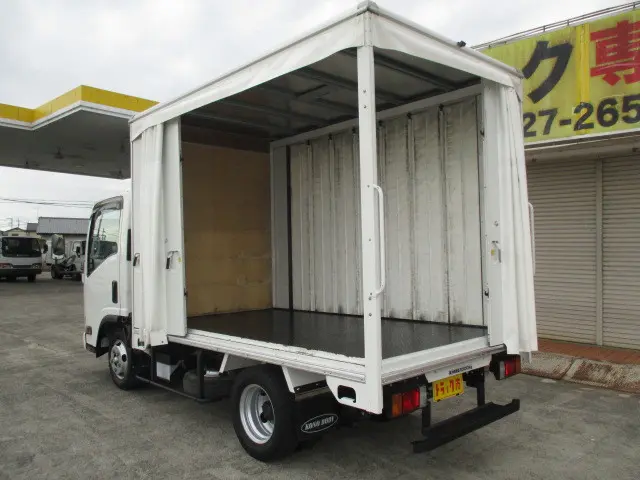 いすゞ エルフ 2RG-NLR88AN(2WD)の写真5