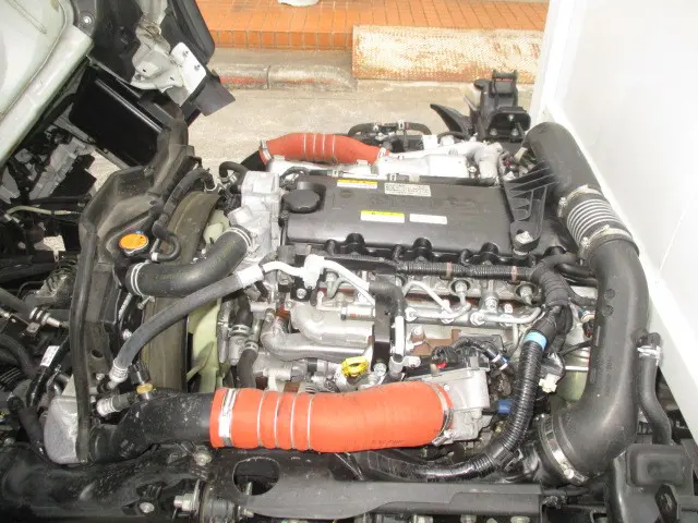 いすゞ エルフ 2RG-NLR88AN(2WD)の写真8