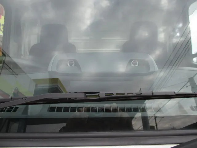 いすゞ エルフ 2RG-NLR88AN(2WD)の写真19